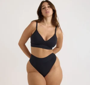 New Organic Basics Smooth Padded Bra Black